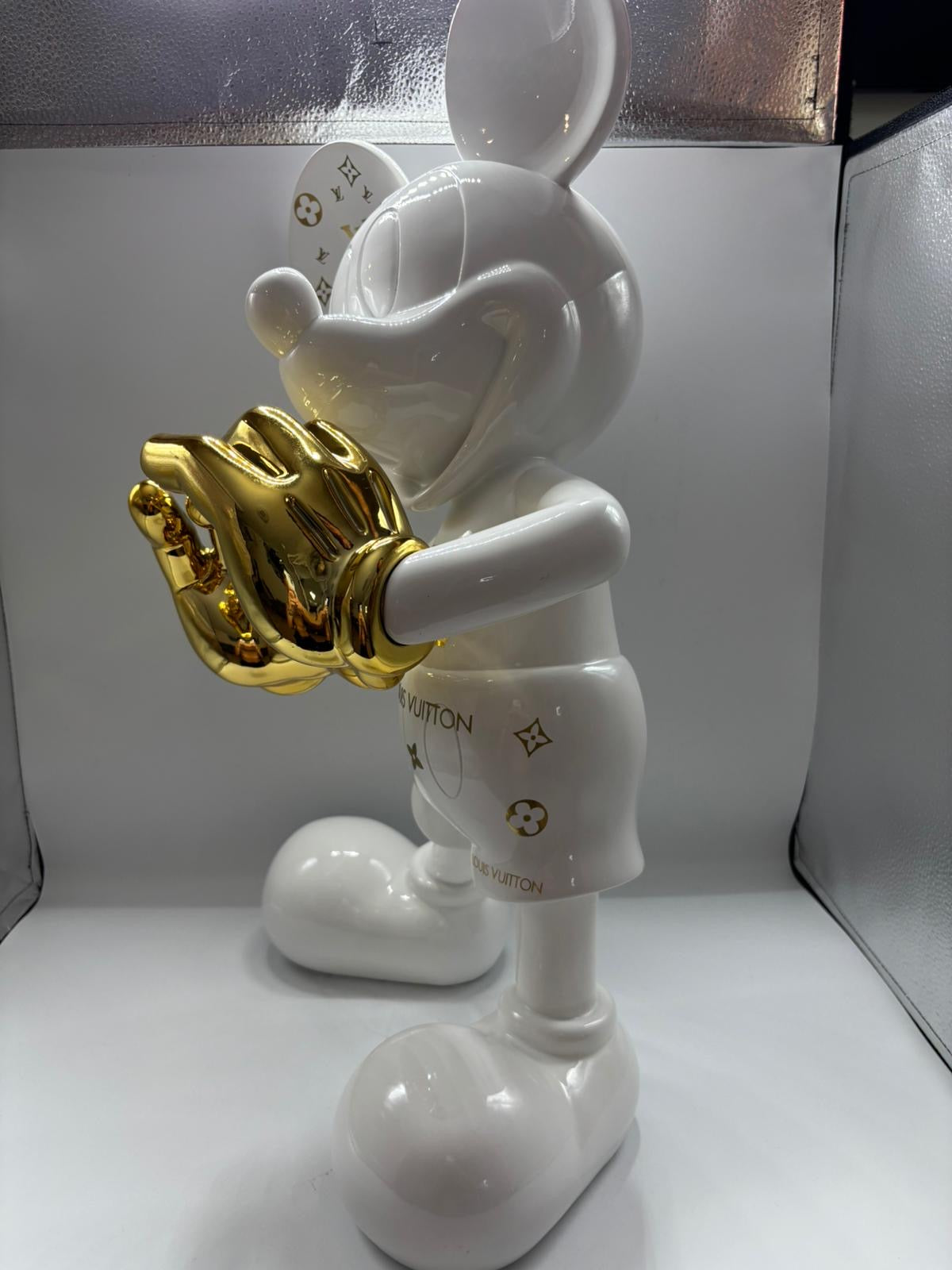 BIG MICKEY