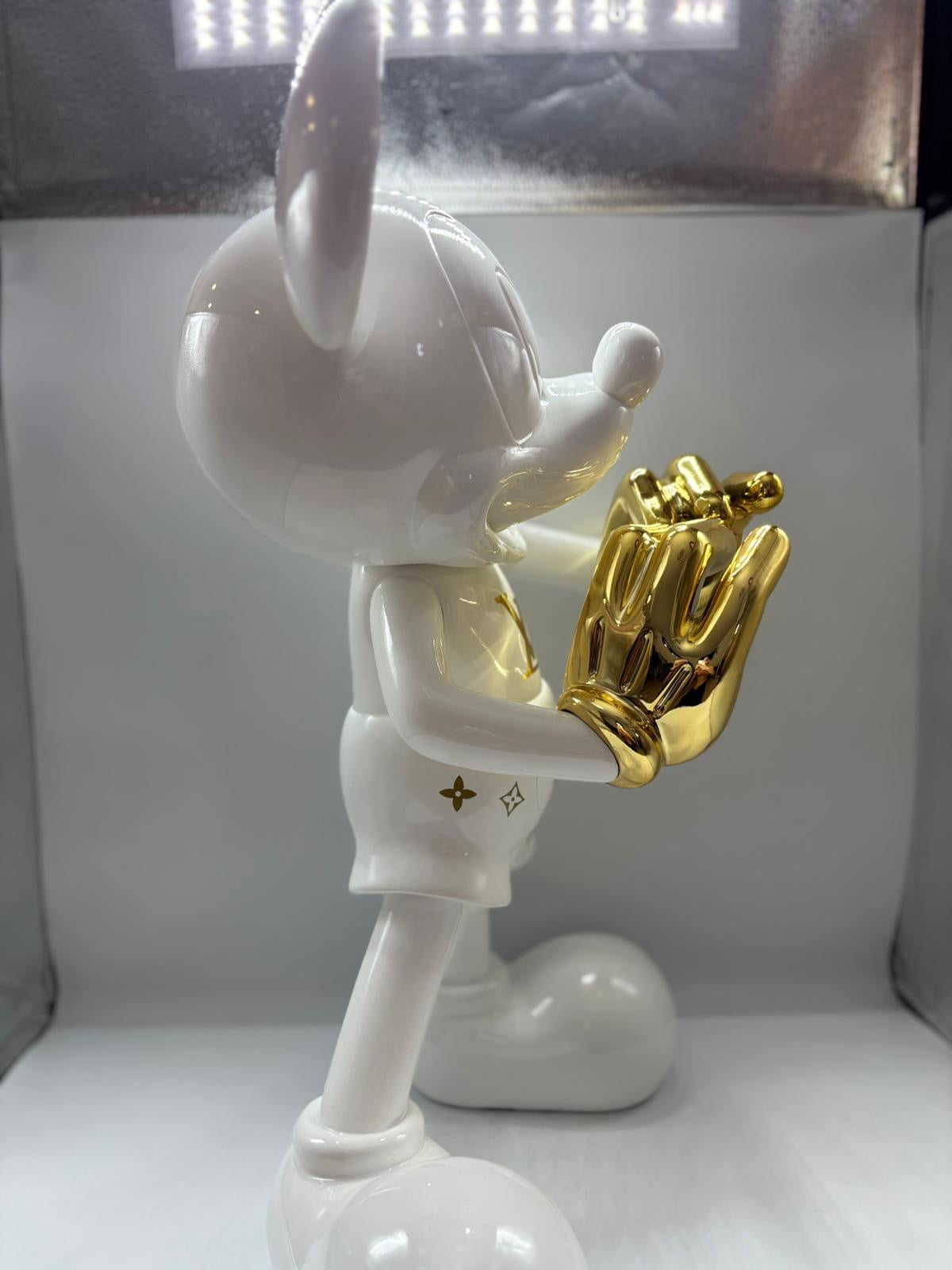 BIG MICKEY