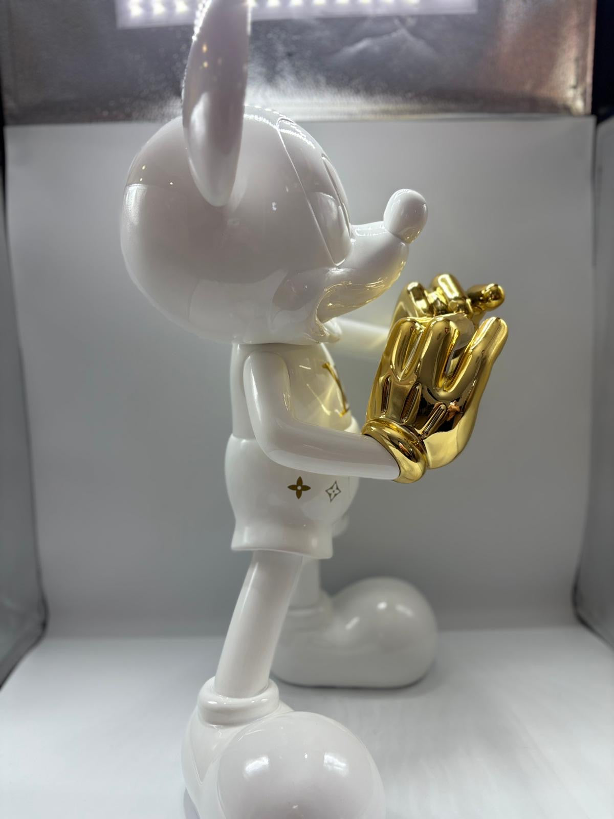 BIG MICKEY